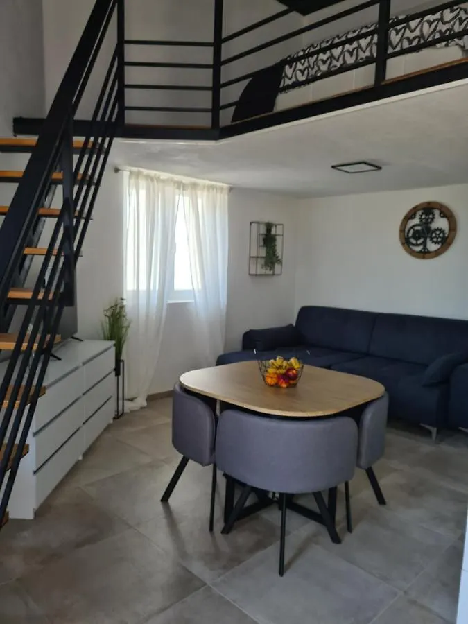 Studio Apartman 